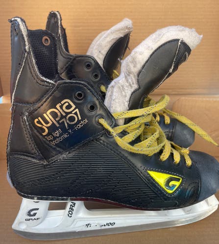 Used Graf Supra 707 Hockey Skates Size 7.5 Made in Canada!