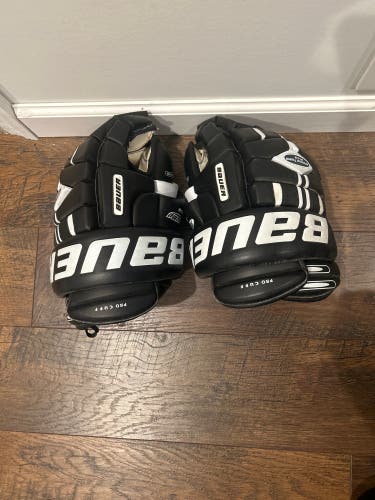 Bauer Supreme 3000 Gloves 14" (Used)