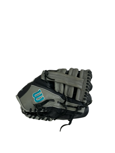 Used Wilson A500 12.5" Black RH Throw Baseball Glove 11692-S000145626