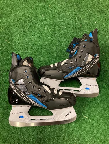 Like New Intermediate True TF7 Hockey Skates Regular Width Size 5.5