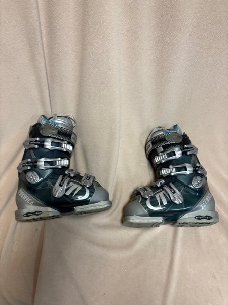 Mondo 22 & 22.5 Unisex Tecnica All Mountain Diablo Flame Ski Boots (Used)