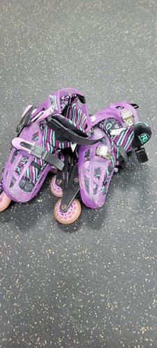 Used RollerDerby 12-2 Junior Rec Fitness Skates Black Adjustable 11497-C000154943