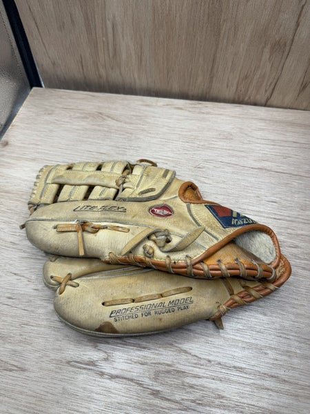 Baseball Glove Mizuno MT550 Professional Model "Crest" LHT Lite Flex