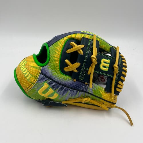 Wilson A2000 Savanna Bananas 1786 11.5 Infield Baseball Glove