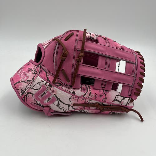 Wilson A2000 1799 12.75 GOTM Outfield Baseball Glove