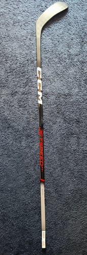 Senior CCM JetSpeed FT6 Team Left Hand Hockey Stick P28 85 Flex (Used)
