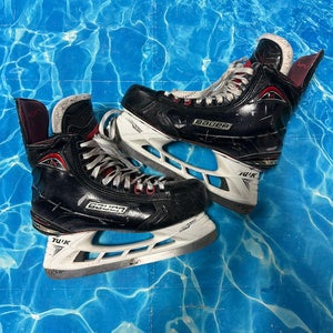 Senior Bauer Vapor 1X Hockey Skates Extra Wide Width 8 (Used)