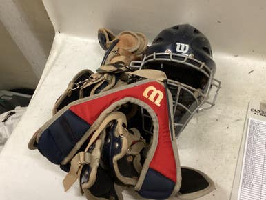 Used Wilson YOUTH FULL SET Catchers Equipment Other 11725-S000496632