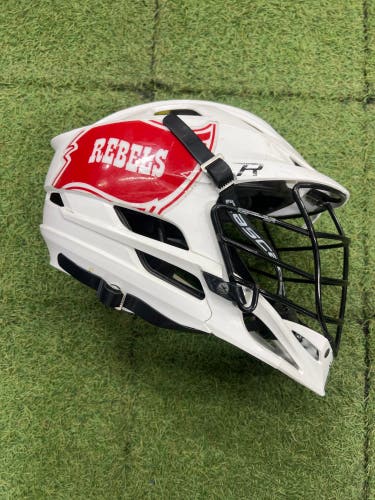 White Adult Cascade R Helmet (Used)