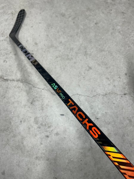 85 Flex P29 New Senior CCM Right Hand Pro Stock Tacks AS-VI Pro Hockey Stick