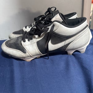 Men's Size M 11.0 (W 12.0) Air Jordan Low Top Molded Cleats (Used)