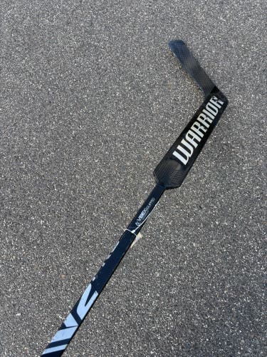 Intermediate Warrior Ritual V2 Pro Goalie Stick Regular 23.5" Paddle | 61"