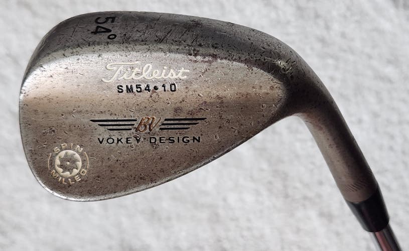 Titleist Vokey Oil Can Wedge SM54-10 Bounce 54° RH; Steel Shaft