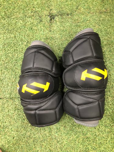 Towson University Medium Adult True ZeroLyte Arm Pads (Used)