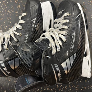 2024 True Catalyst 9X4 Hockey Skates 7.5 (Used)