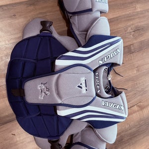 Small Vaughn Ventus SLR Goalie Chest Protector (Used)