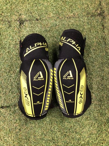 Junior Small Warrior Alpha QX4 Elbow Pads (Used)