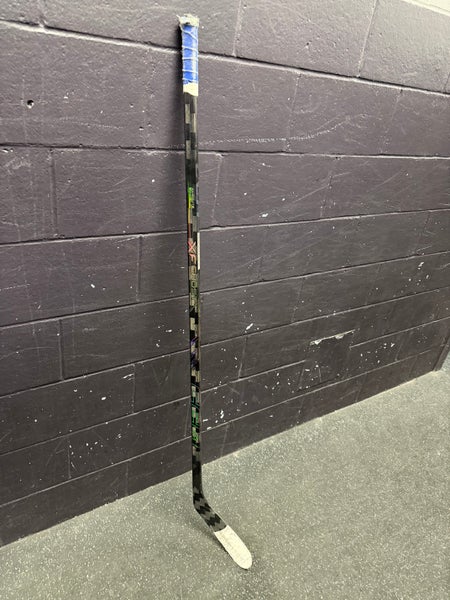Junior CCM XF Ghost Hockey Stick Right Handed P29+1/4 50 Flex (Used)