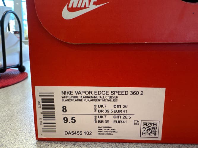 Men's Size M 9.5 (W 10.5) Youth Nike Vapor Edge Pro 360 Low Top (New)