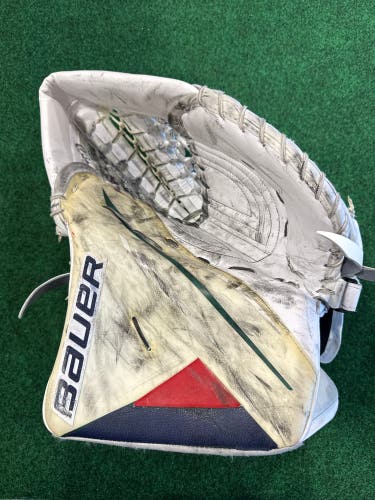 White Senior Bauer Hyperlite Goalie Glove Regular Bishop Pro Stock (Used)