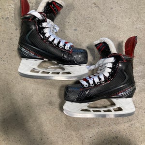 Youth Bauer Vapor X2.7 Hockey Skates | Size 12Y