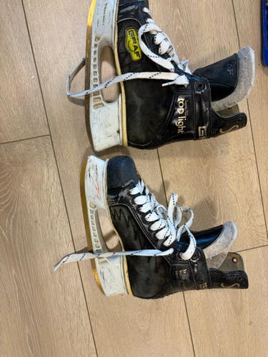 Graf Supra G7035 Hockey Skates Narrow Width Size 6.5 (Used)