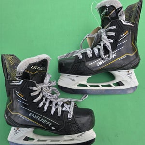 Intermediate Bauer Supreme M40 Hockey Skates Size 4.5