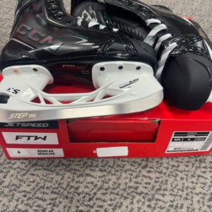 CCM Jetspeed FTW Hockey Skates Size 4 (New)