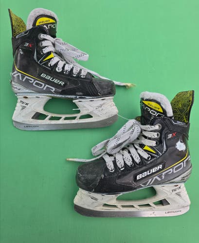 Junior Bauer Vapor 3X Hockey Skates Regular Width Size 2