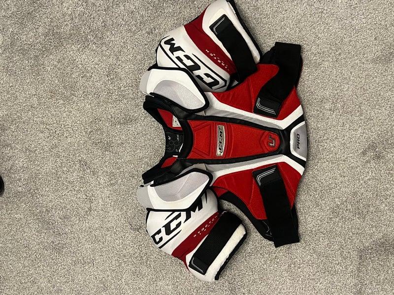 Large Senior CCM U+ Pro Shoulder Pads Pro Stock (Used)