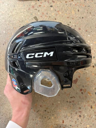 Black Medium CCM Tacks 910 Helmet (New)