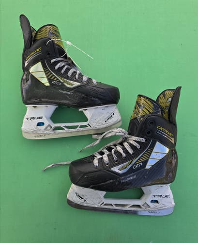 Junior True Catalyst 9 Hockey Skates | Size 1 Regular Width