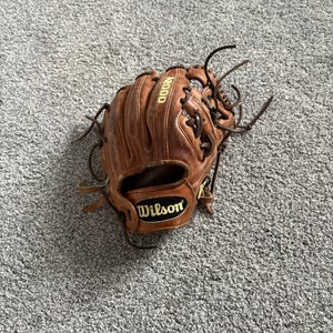 Wilson A2000 RH Infield Baseball Glove 11.5" (Used)