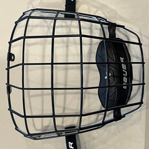 Large Bauer True Vision Full Cage I2 (Used)