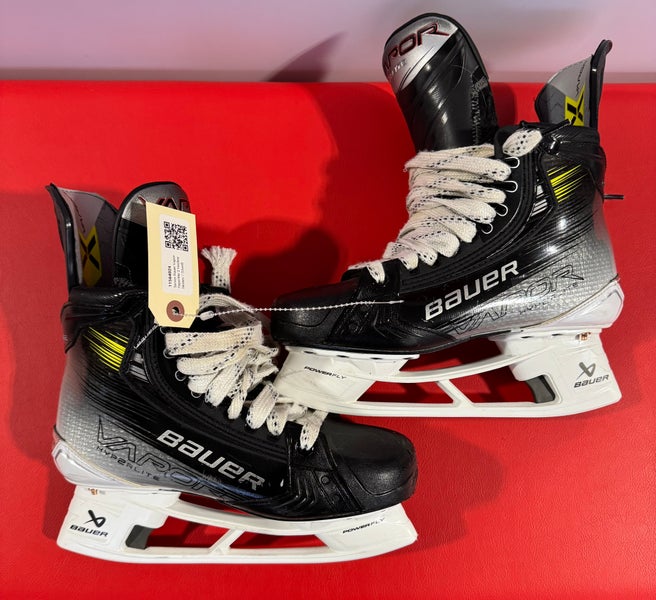 Bauer Vapor Hyperlite 2 Hockey Skates | Size Senior 7.0 Fit 3