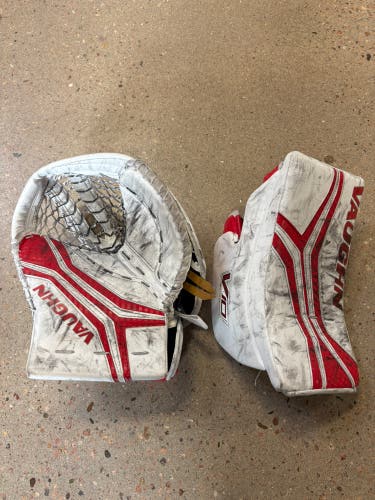Intermediate Vaughn V10 Goalie Glove & Blocker Set Regular (Used)