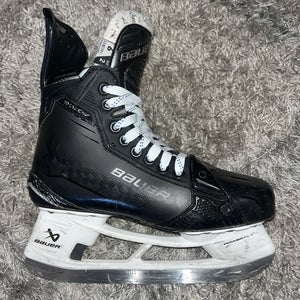 Bauer Supreme Shadow Hockey Skates 6 Fit2 (Used)