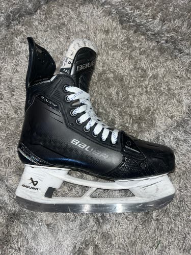 Bauer Supreme Shadow Hockey Skates 6 Fit2 (Used)