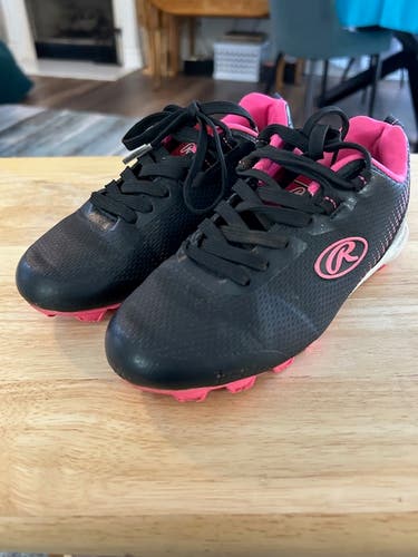 Black Women's 13K (Little Kids) Rawlings Low Top Molded Cleats (Used)