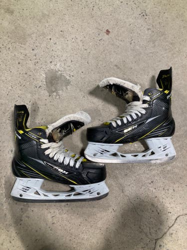 Senior CCM Tacks 4092 Hockey Skates | Size 10