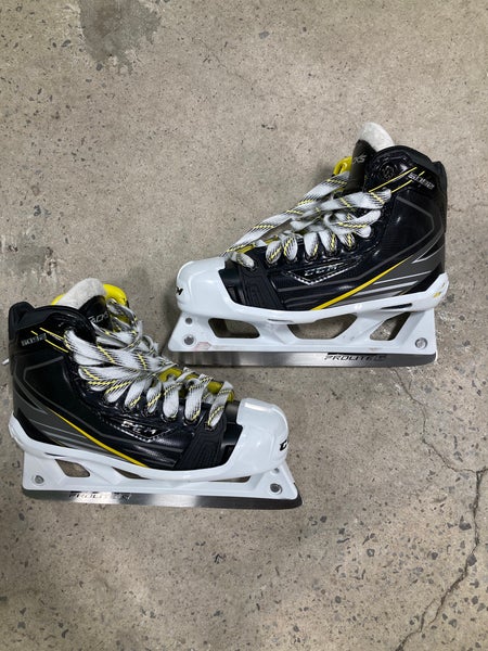 Intermediate CCM Tacks 6092 Hockey Goalie Skates | Size 4.5
