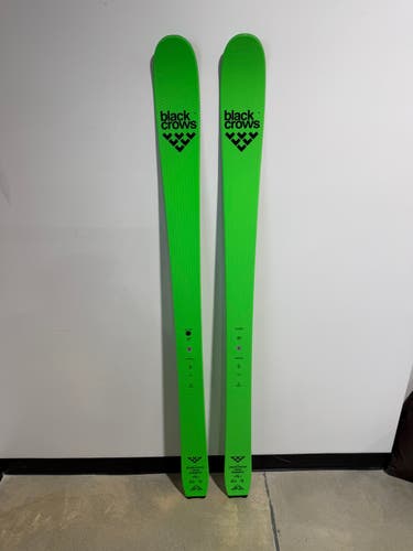 Black Crows Navis Freebird Skis – 179cm – Flat (No Bindings)