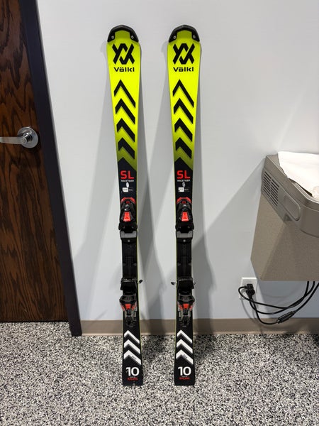 Volkl Racetiger SL 143 cm Racing Skis With Bindings Max Din 10 (Used)