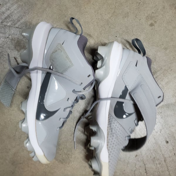 Gray Men's Size M 9.0 (W 10.0) Nike High Top Trout (Used)