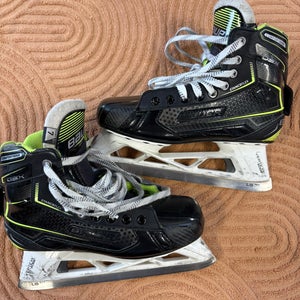 Senior Bauer GSX Hockey Goalie Skates Extra Wide Width 7 (Used)
