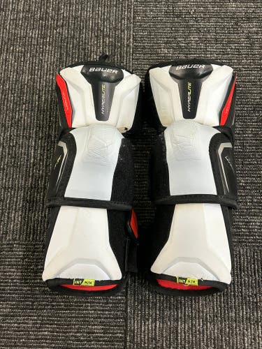 Used Intermediate Medium Bauer Vapor Hyperlite Elbow Pads