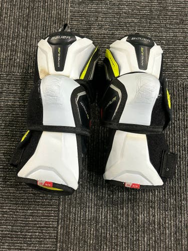 Used Junior Medium Bauer Vapor Hyperlite Elbow Pads