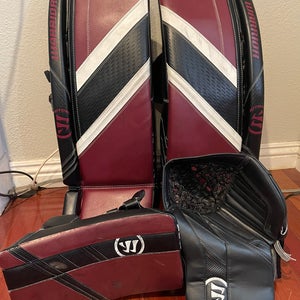 31" Warrior Ritual G6 Regular Goalie Leg Pads with G5 Gloves (Used)