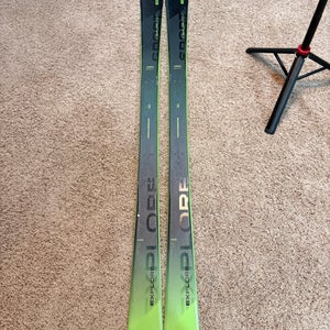 Unisex Elan Explore 168 cm All Mountain Skis Without Bindings Max Din 10 (Used)