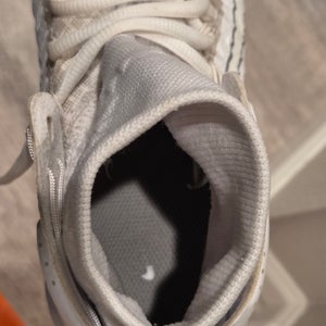 White Men's Size M 12.5 (W 13.5) Adult Nike High Top Turf Cleats (Used)